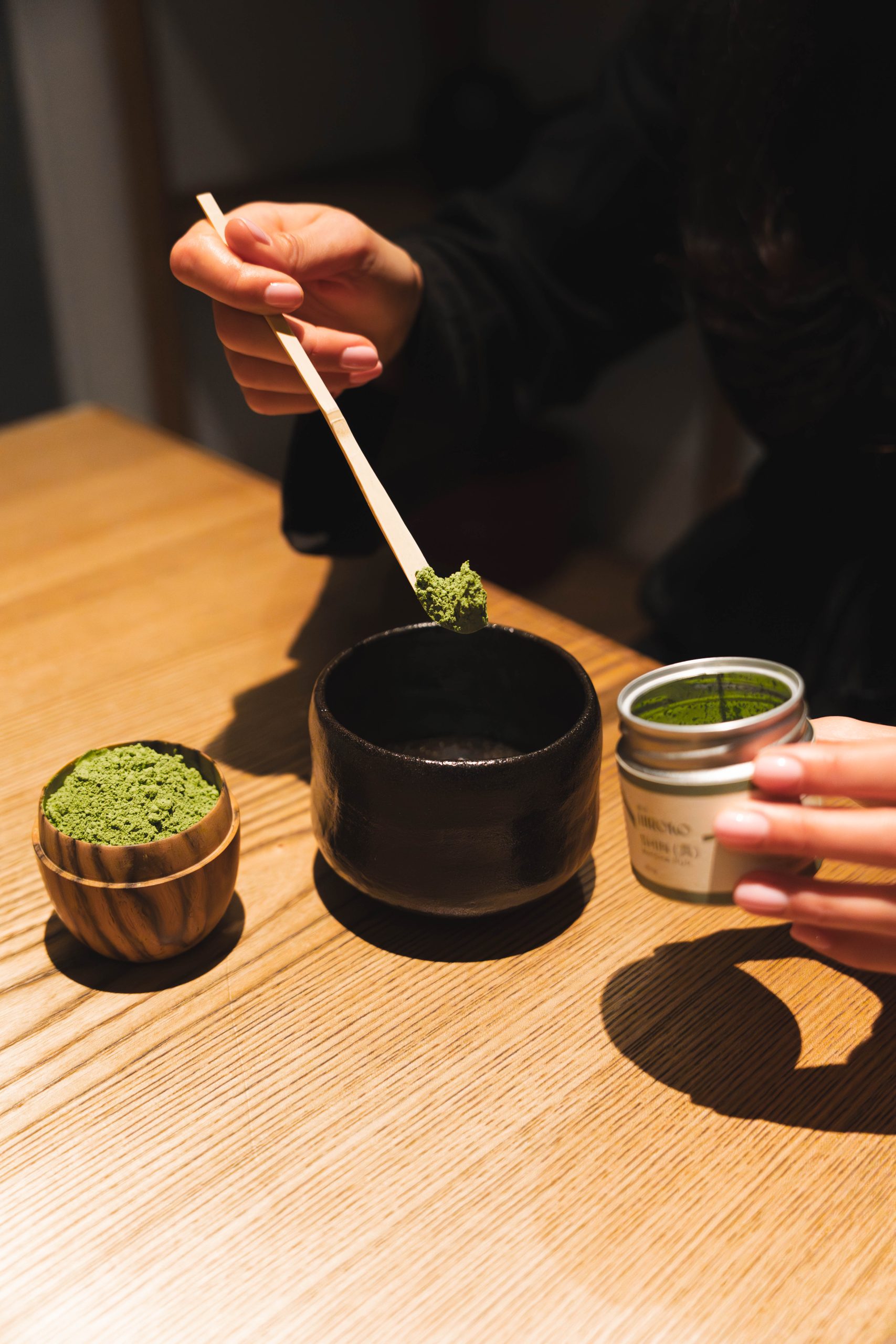 Usucha : la recette du matcha traditionnel japonais, fouetté au chasen. Le vrai geste, expliqué par Maëlle, fondatrice de Maison Hiroko.