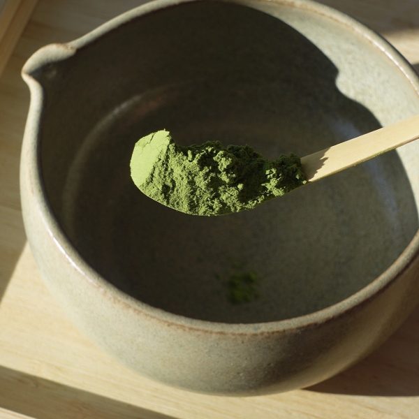 Usucha : la recette du matcha traditionnel japonais, fouetté au chasen. Le vrai geste, expliqué par Maëlle, fondatrice de Maison Hiroko.